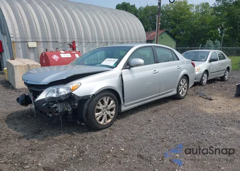 2011 Toyota Avalon z USA, uszkodzony, nr VIN 4T1BK3DB9BU396484